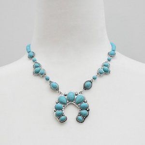 Turquoise Saragosa Beaded Necklace